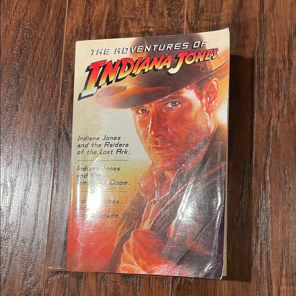 Indiana Jones PB Book Raiders of the Lost Ark Temple of Doom Last Crusade 80s